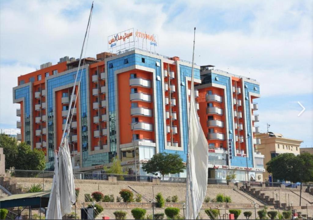 Aswan Plaza - Share Apartment エクステリア 写真